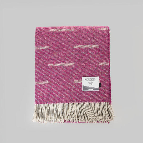 Maghera Fuchsia throw
