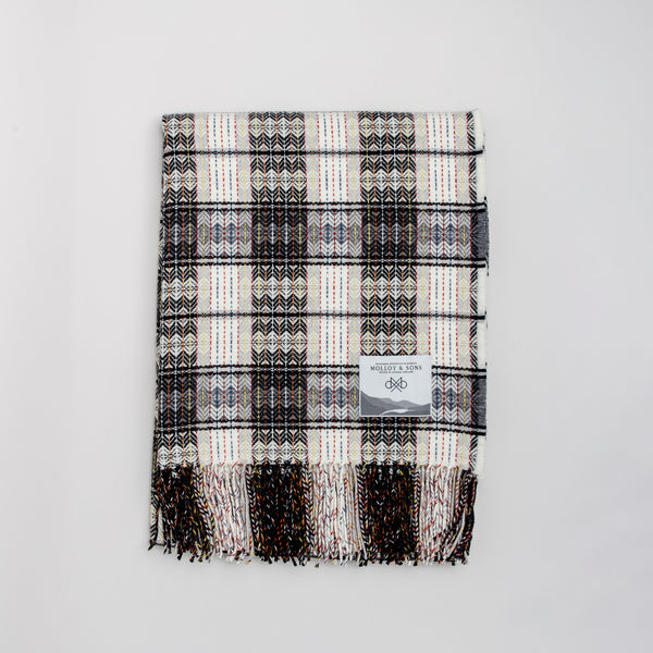 Grey Fine Diamond throw